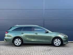 Kia Ceed Sportswagon (2024) thumbnail 5
