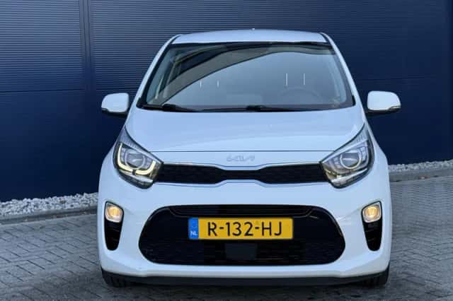 Kia Picanto (2022) thumbnail 2