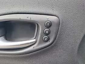 Jeep Compass (2021) thumbnail 24