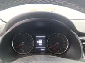 Kia Stonic (2022) thumbnail 6