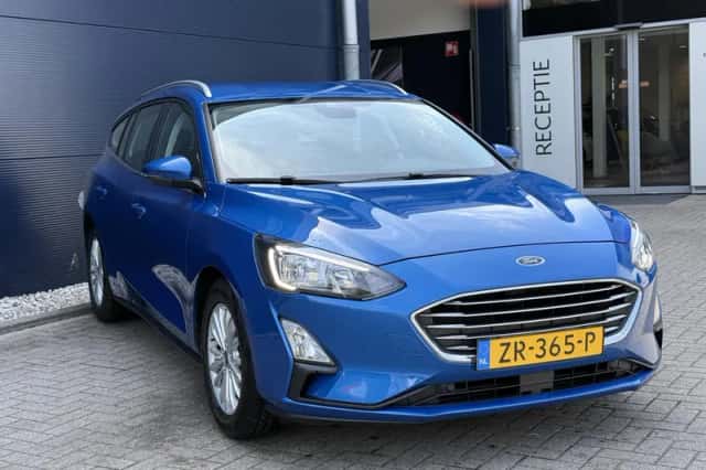 Ford Focus (2019) thumbnail 3