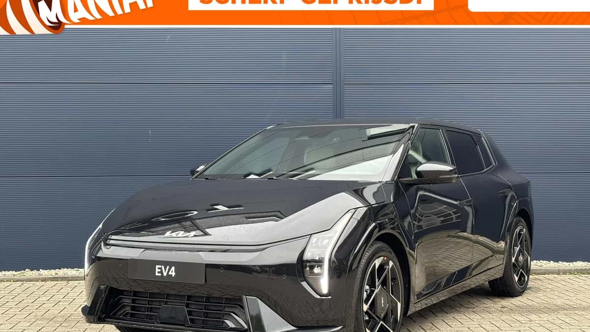 Kia EV4 (2026) — foto 1