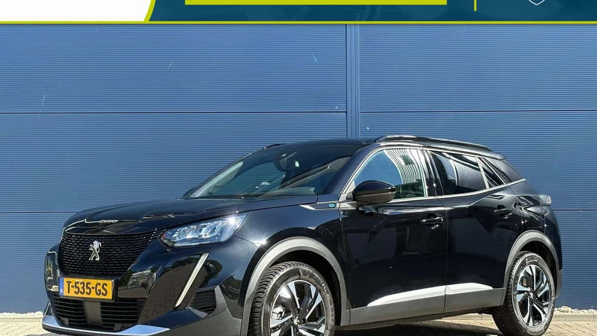 Peugeot e-2008 (2023) — foto 1