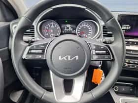 Kia Ceed Sportswagon (2024) thumbnail 14