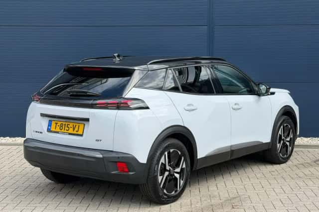 Peugeot e-2008 (2023) thumbnail 5