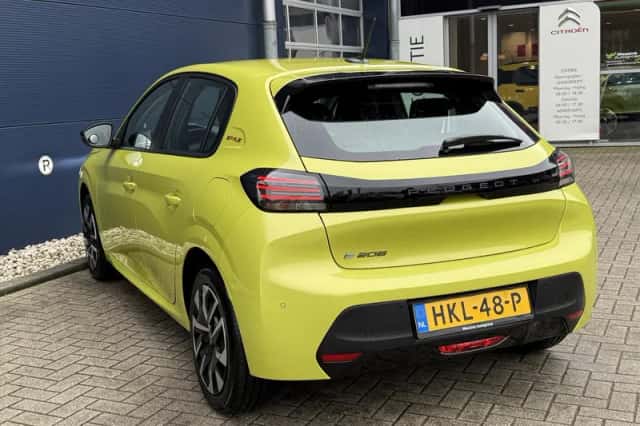 Peugeot e-208 (2025) thumbnail 5