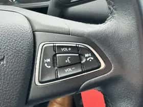 Ford EcoSport (2019) thumbnail 23