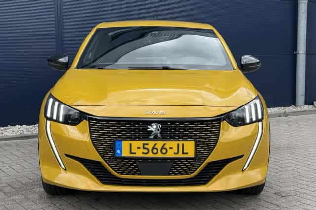 Peugeot e-208 (2021) thumbnail 2