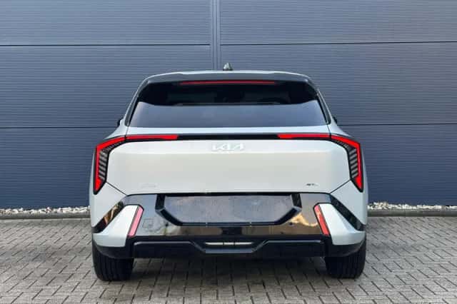 Kia EV4 (2026) thumbnail 6