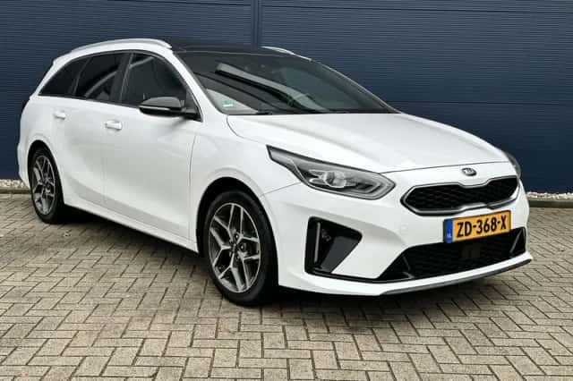 Kia Ceed Sportswagon (2019) thumbnail 4
