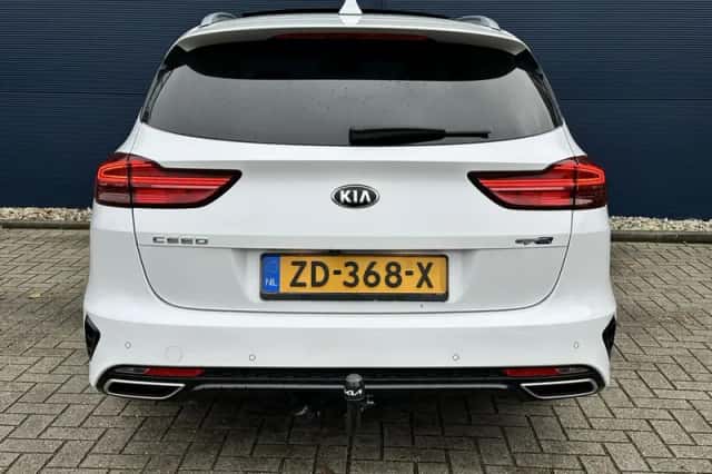 Kia Ceed Sportswagon (2019) thumbnail 5