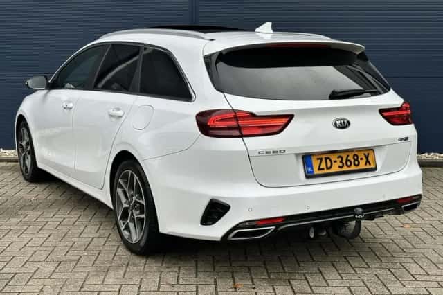 Kia Ceed Sportswagon (2019) thumbnail 6