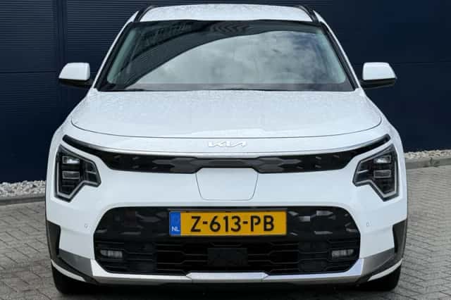 Kia Niro EV (2024) thumbnail 3
