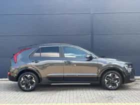 Kia Niro EV (2025) thumbnail 3