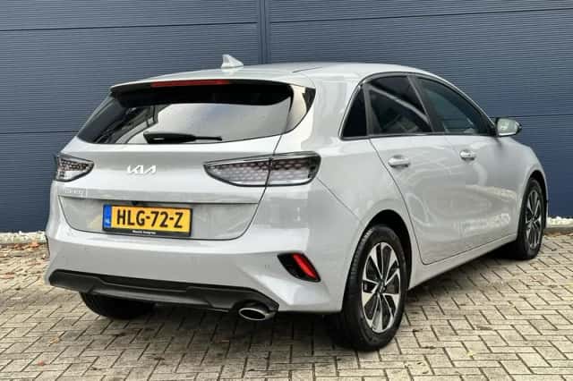 Kia Ceed (2025) thumbnail 5