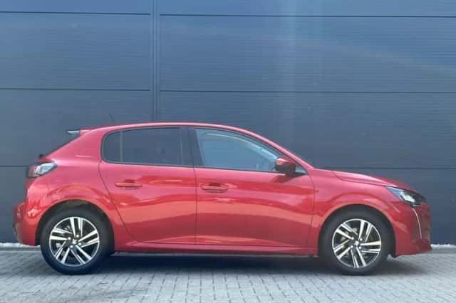 Peugeot 208 (2021) thumbnail 6