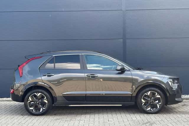 Kia Niro EV (2025) thumbnail 3