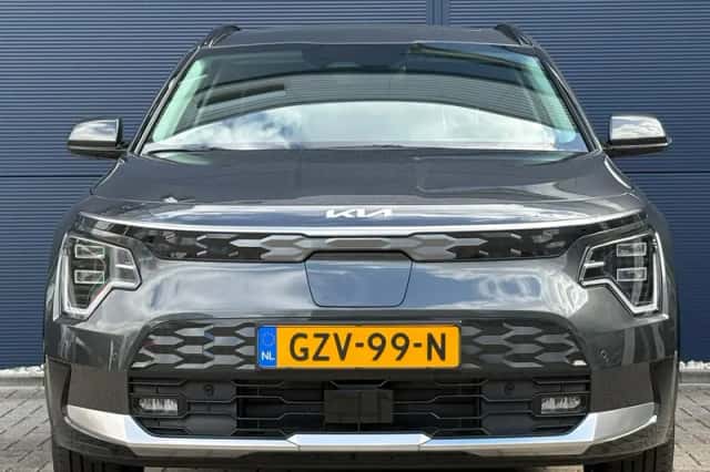 Kia Niro EV (2025) thumbnail 2