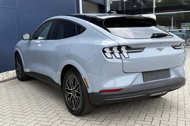 Ford Mustang Mach-E (2026) thumbnail 4