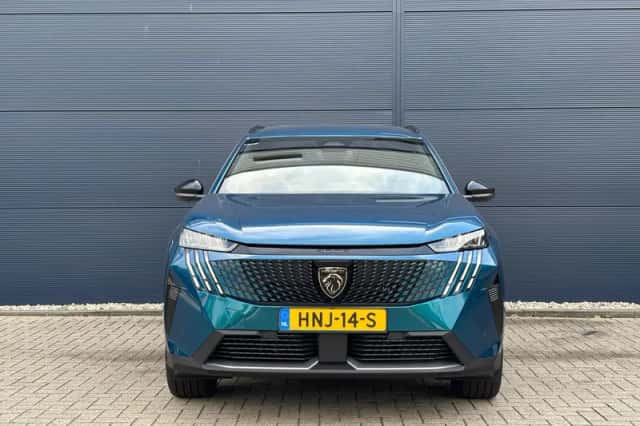 Peugeot 5008 (2025) thumbnail 3