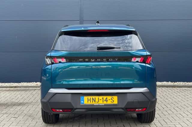 Peugeot 5008 (2025) thumbnail 4