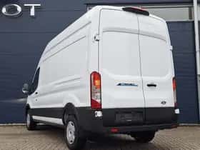 Ford E-Transit (2025) thumbnail 3