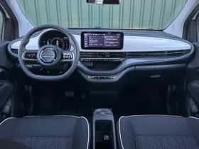 Fiat 500 (2023) thumbnail 11