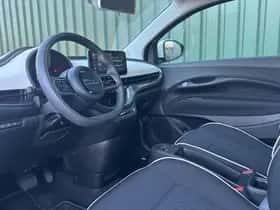 Fiat 500 (2023) thumbnail 12