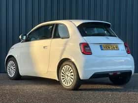 Fiat 500 (2023) thumbnail 4