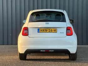 Fiat 500 (2023) thumbnail 5