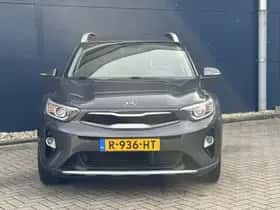 Kia Stonic (2020) thumbnail 2