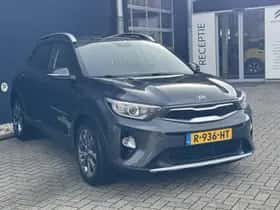 Kia Stonic (2020) thumbnail 3