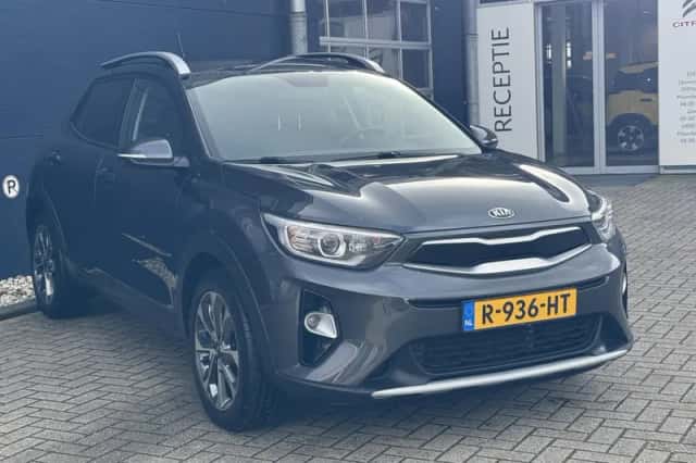 Kia Stonic (2020) thumbnail 4