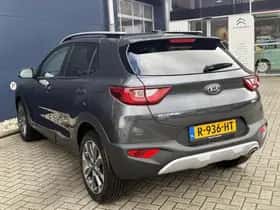 Kia Stonic (2020) thumbnail 4