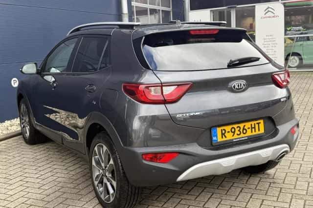 Kia Stonic (2020) thumbnail 5