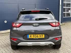 Kia Stonic (2020) thumbnail 5