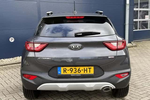 Kia Stonic (2020) thumbnail 6