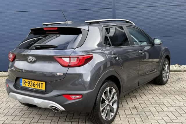 Kia Stonic (2020) thumbnail 6