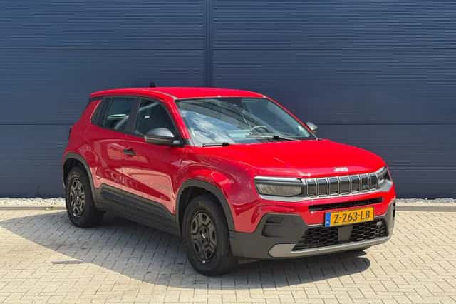Jeep Avenger (2024) thumbnail 4