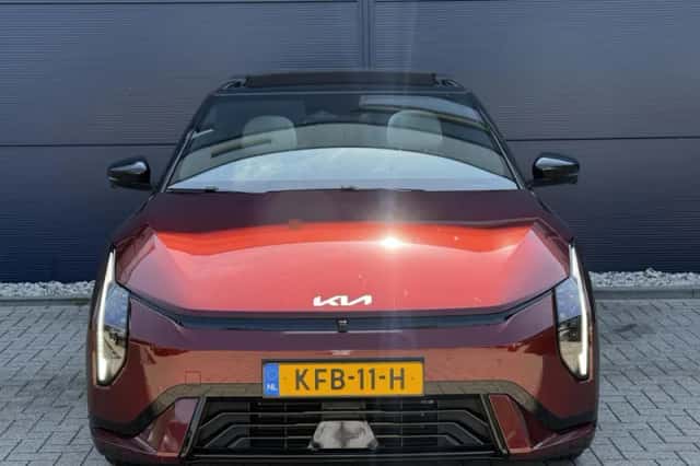 Kia EV4 (2026) thumbnail 2