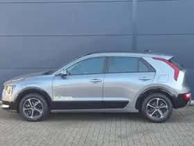 Kia Niro (2025) thumbnail 2