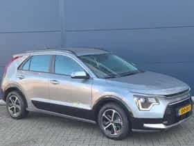 Kia Niro (2025) thumbnail 3