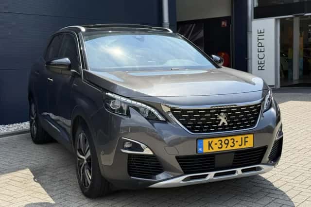 Peugeot 3008 (2020) thumbnail 3