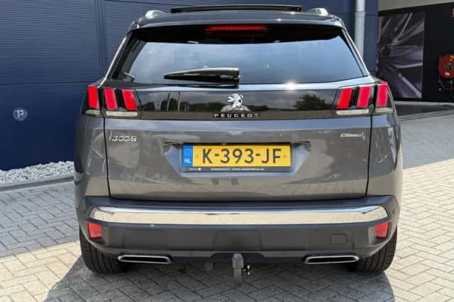 Peugeot 3008 (2020) thumbnail 5