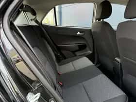 Kia Picanto (2024) thumbnail 9