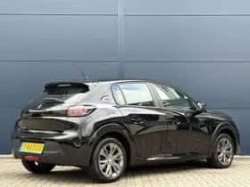 Peugeot e-208 (2023) thumbnail 5