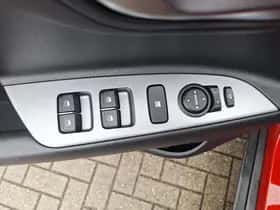 Kia Stonic (2023) thumbnail 21