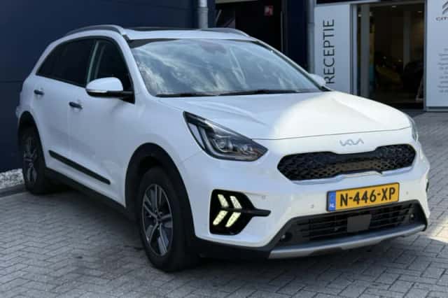 Kia Niro (2022) thumbnail 3