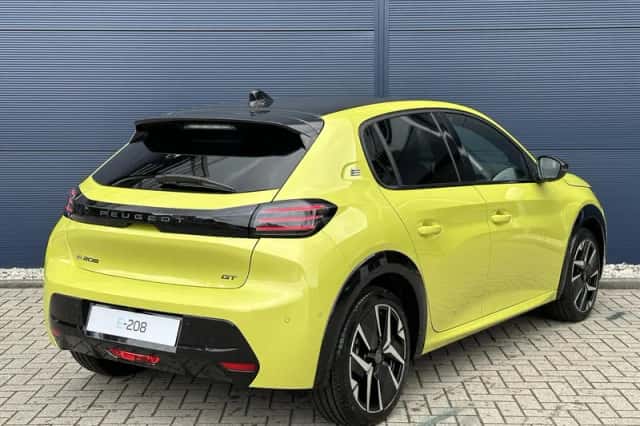 Peugeot e-208 (2025) thumbnail 5
