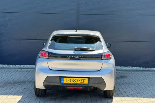 Peugeot 208 (2021) thumbnail 6